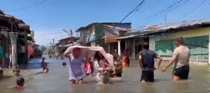 Banjir Rob Rendam Ratusan Rumah dan Lumpuhkan Aktrivitas di Belawan