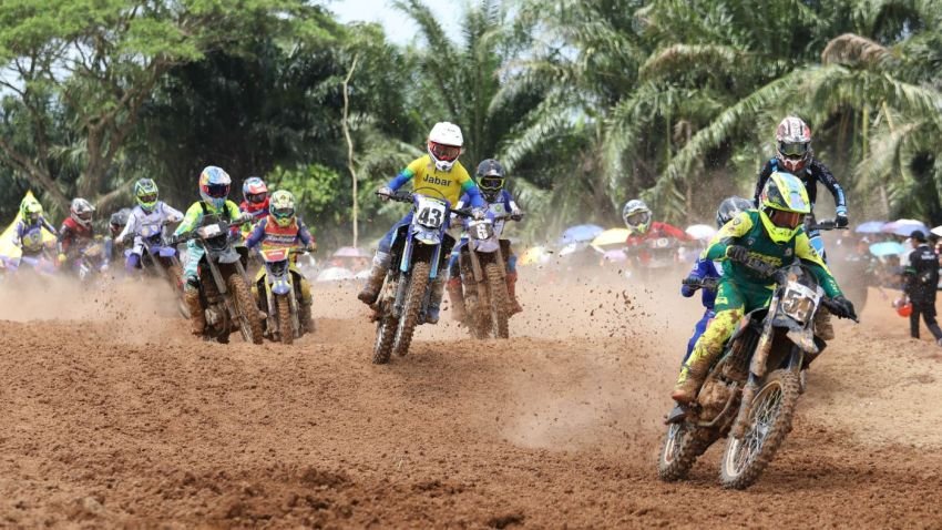 Jatim Mendominasi di Lintasan Grass Track, Raih Dua Medali Emas