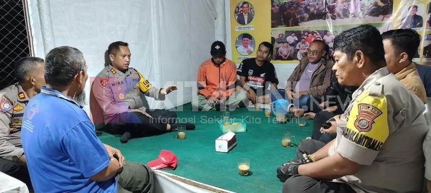 Kapolres Padangsidimpuan Duduk Berdialog Bersama Warga Soal Siskamling