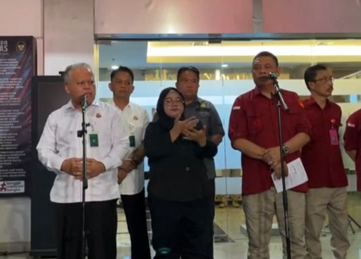 Kejagung Tetapkan 3 Hakim dan 1 Pengacara Jadi Tersangka Suap Vonis Bebas Ronald Tannur