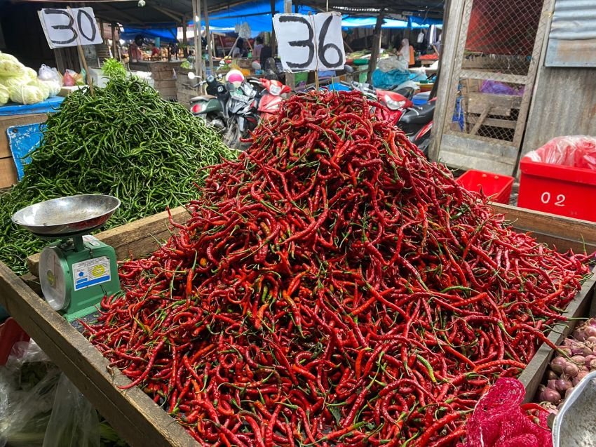 Kenaikan Harga Cabai dan Daging Ayam Ancam Kantong Warga Sumut