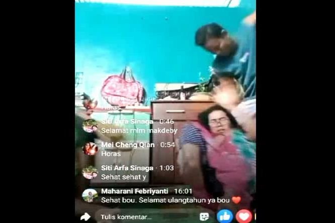 Lagi Live di Facebook saat Karaokean, Istri Ditikam Suami Hingga Tewas