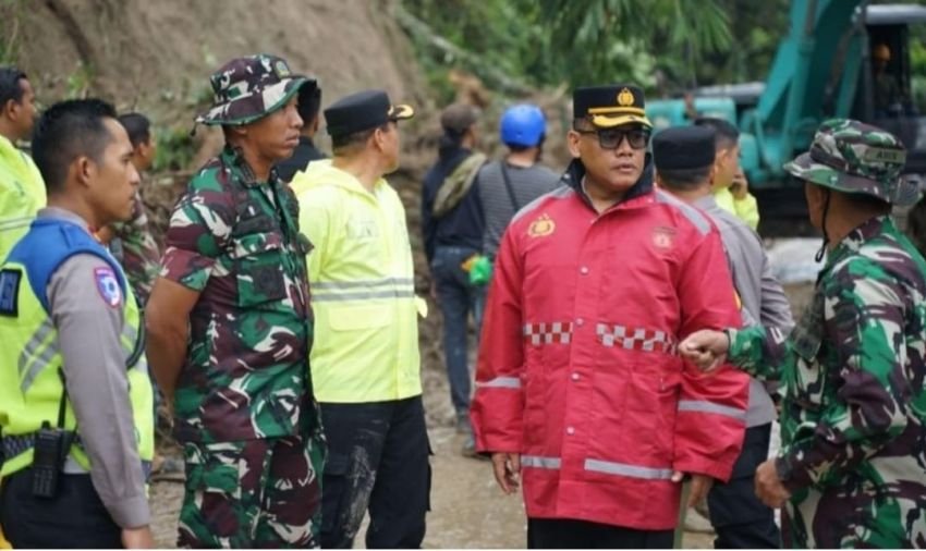 Tim Gabungan Terus Cari Korban Longsor Sibolangit