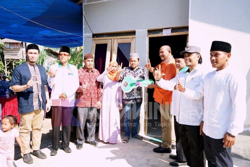 Syah Afandin Bedah 1.836 Rumah Warga Kurang Mampu di Kabupaten Langkat