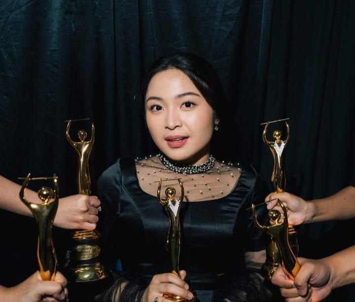 Bernadya Menangis Begitu Dapat AMI Awards