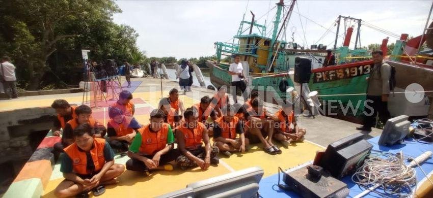 Tiga Kapal Berbendera Malaysia Ditangkap di Selat Malaka, 16 WNA Diamankan