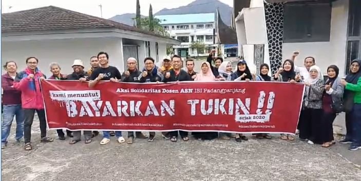 Tuntut Cairkan Tunjangan Kinerja, Dosen Sumbar Ikut Demo ke Jakarta