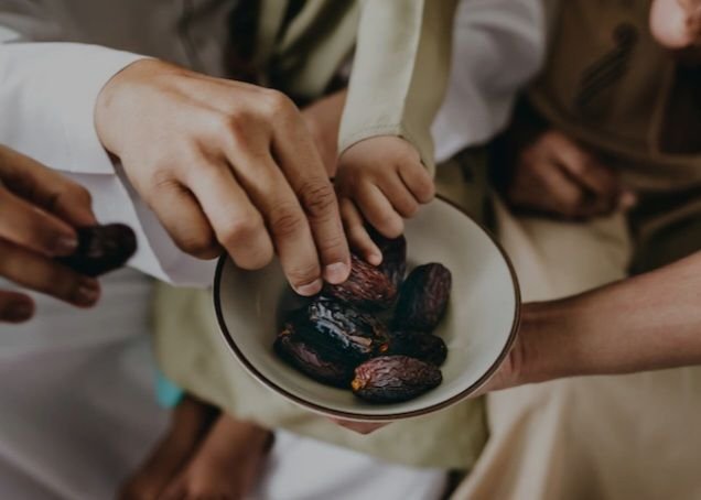 Ramadan Tiba, Kerja Jalan Terus