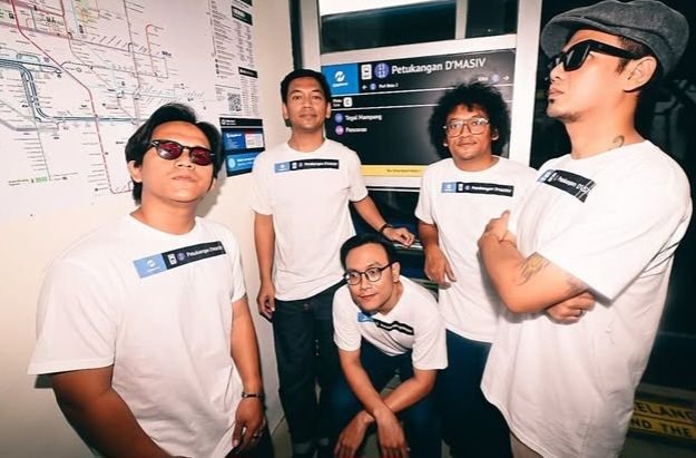 D’Masiv Jadi Nama Halte TransJakarta