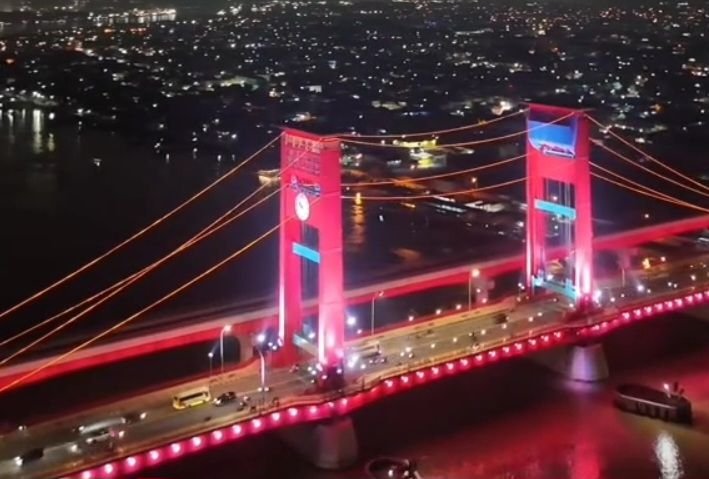 Palembang Tutup Wisata Menara Jembatan Ampera