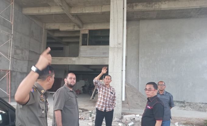 Resah atas Pembangunan Sekolah Diduga Melanggar Izin, Warga Medan Petisah Lapor DPRD