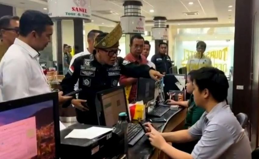 Wamenaker Ngamuk, Perusahaan Tour dan Travel Tahan Ijazah Mantan Karyawan