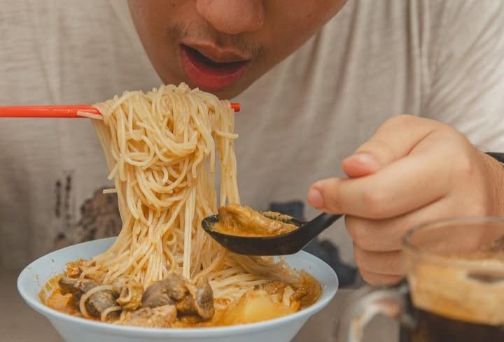 Bihun Kari Medan, tanpa Jejak Minyak di Mulut