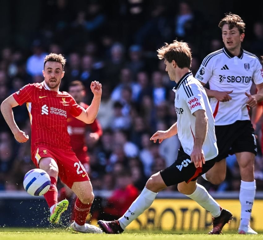 Arne Slot Tak Panik Usai Liverpool Tumbang dari Fulham: Kesalahan Itu Jarang Terjadi!