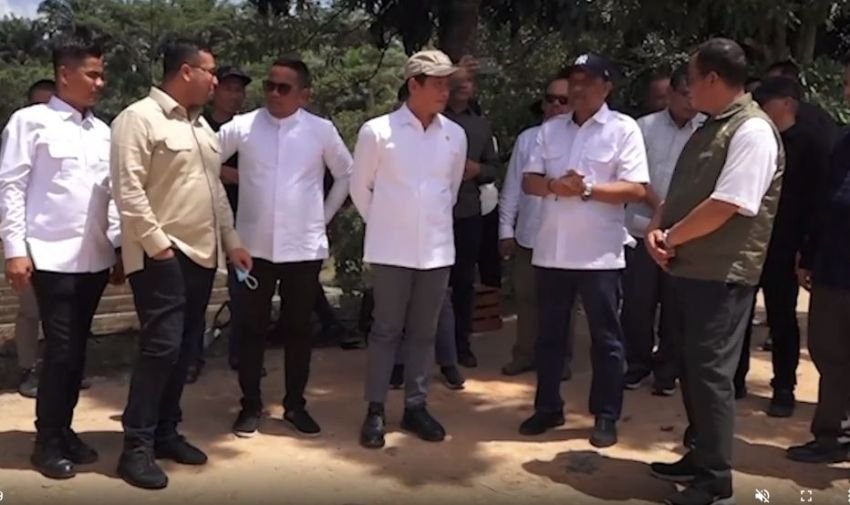 Tak Kantongi Izin, Menteri LH Segel Perusahaan Kertas PT RAPP