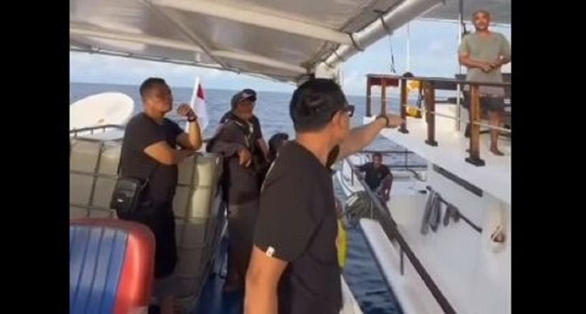 Viral Video Bupati Mentawai Marah ke Kapten Kapal Gegara Wisman