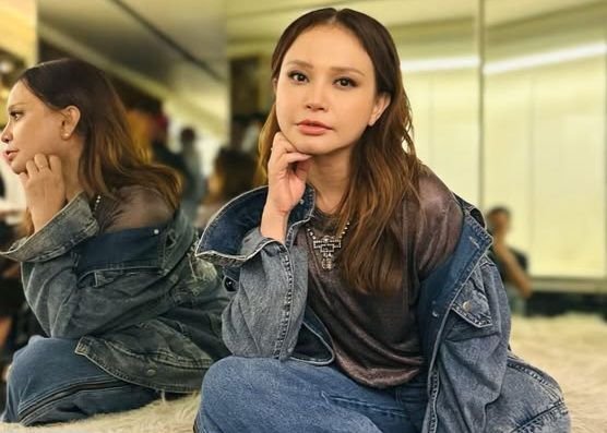 Rossa Cari Bernadya saat Galau