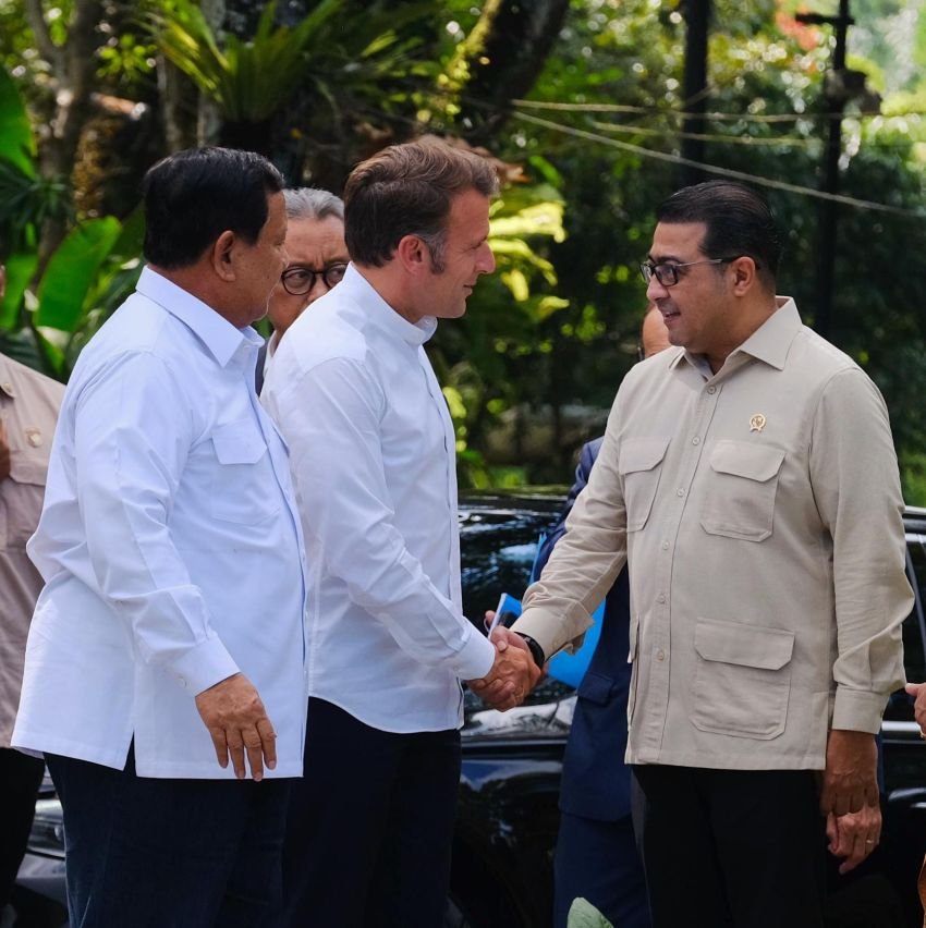 Menekraf Dampingi Prabowo Terima Kunjungan Presiden Perancis ke Borobudur