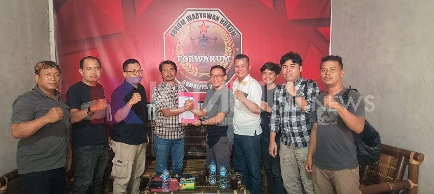 Aris Rinaldi Serahkan SK Pengurus Forwakum Sergai Periode 2025–2028