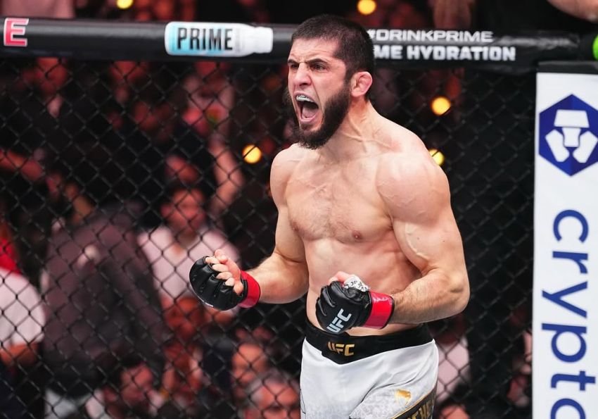 Prediksi Panas Islam Makhachev: Oliveira vs Topuria Bisa Berakhir Brutal di UFC 317