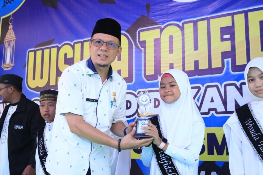 Yaspen An-Naas Gelar Wisuda Tahfiz ke-7, Cetak Generasi Cinta Al-Qur’an