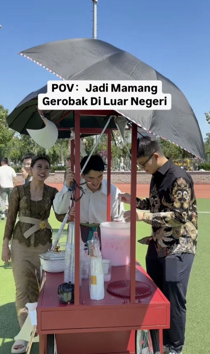 Makanan Indonesia Bikin Heboh Kampus Tsinghua, Mahasiswa China Antusias Coba Soto Ayam hingga Klepon