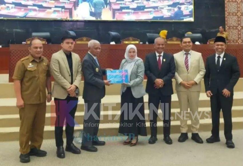 Pemprov Sumut Sampaikan Ranperda PjP APBD 2024 Rp13,236 ke DPRD