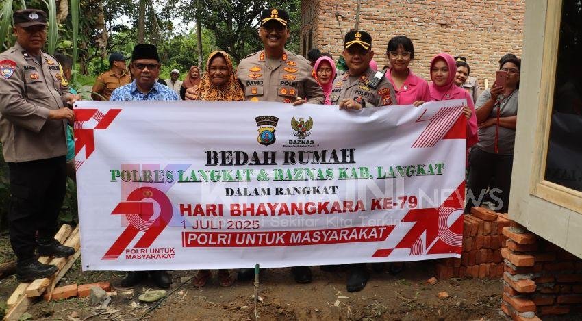 Polres Langkat dan Baznas Bedah Rumah Ibu Jami’ah yang Terdampak Kebakaran