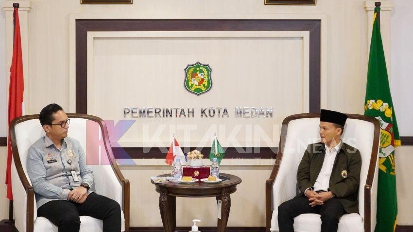 Wujudkan Masjid sebagai Pusat Kegiatan Keagamaan dan Sosial, Rico Waas Ajak DMI Bersinergi