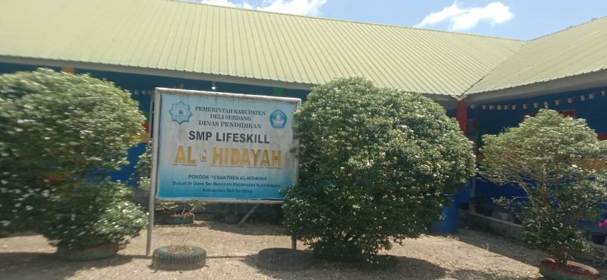 SMP Al Hidayah Terancam Tutup, Ustaz Khairul Ghazali Tuding Ada Pungli di Balik Mandeknya Izin