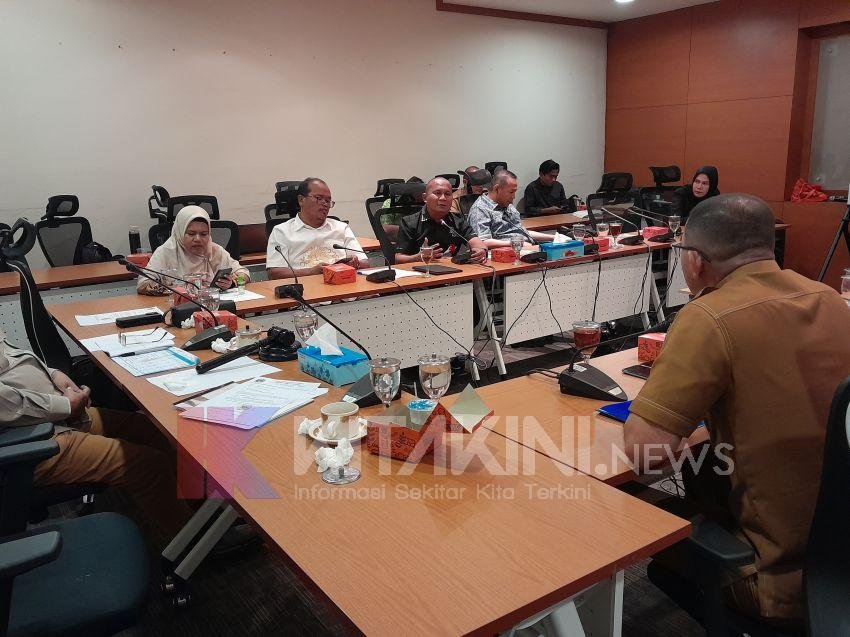 DPRD Sumut Cecar Kadisdiksu Soal Sekolah 5 Hari