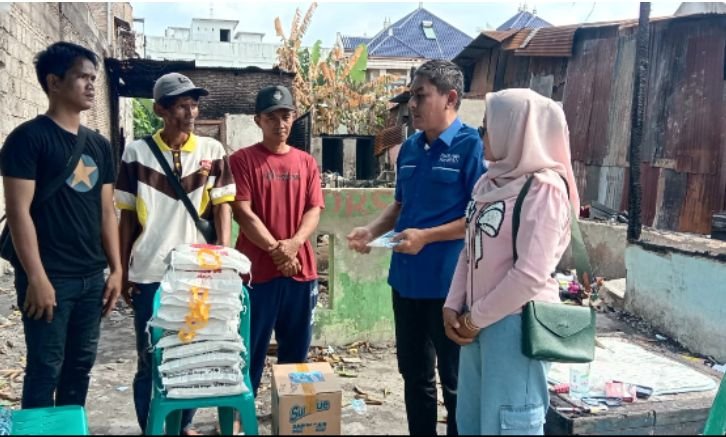 Edi Saputra Tinjau Lokasi Kebakaran di Medan, Serahkan Bantuan kepada Korban