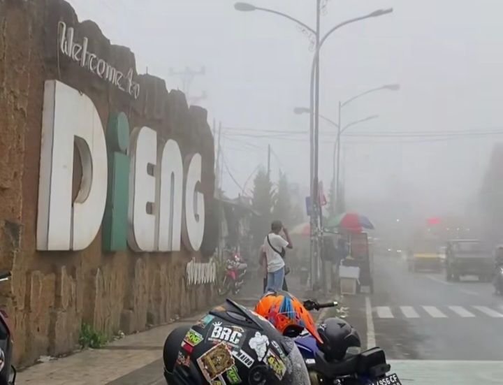 Suhu di Dieng Minus Dua, Muncul Embun Es