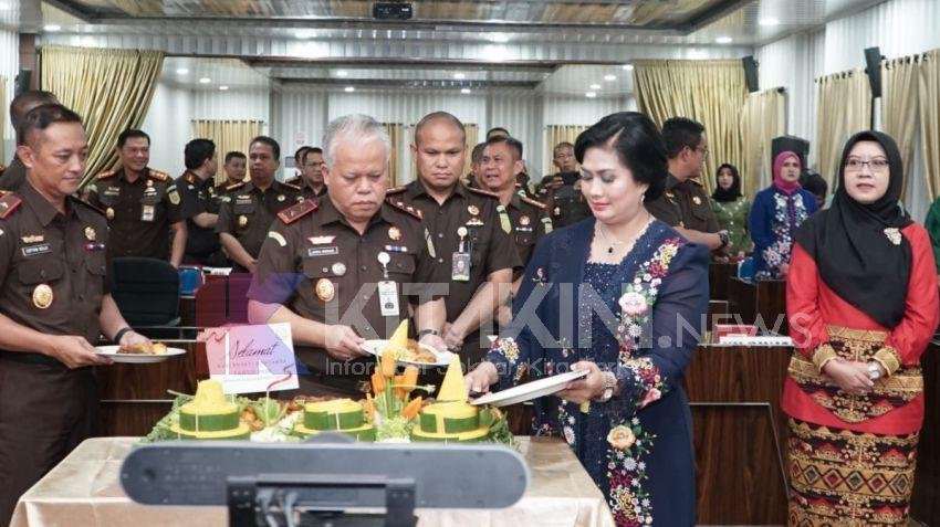 Syukuran Hari Bhakti Adhyaksa Ke-65, Kajati Sumut : Tegakkan Hukum yang Berkeadilan