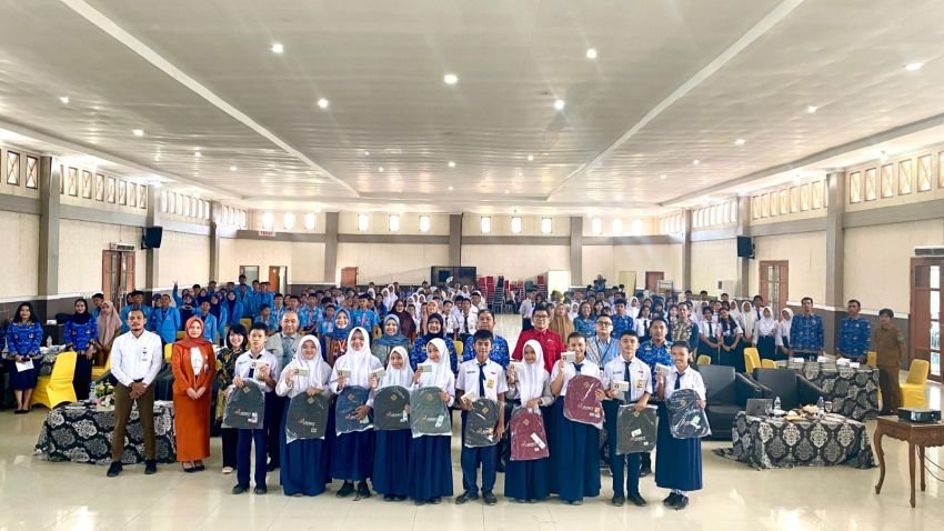 OJK Dorong Literasi Keuangan Sejak Dini Melalui HIM 2025