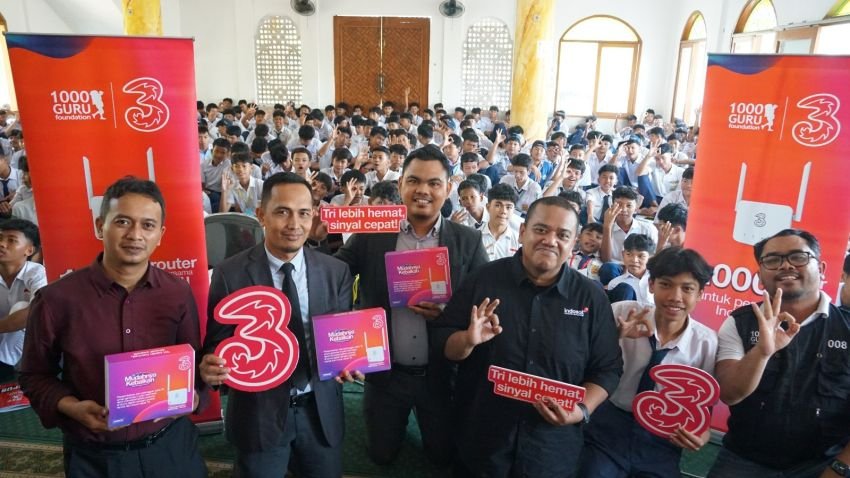 Tri Persempit Kesenjangan Digital dengan Donasi Kuota 375TB untuk Sekolah di Pelosok