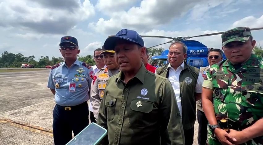 Menhut dan Kapolda Riau Tinjau Karhutla di Rokan Hilir