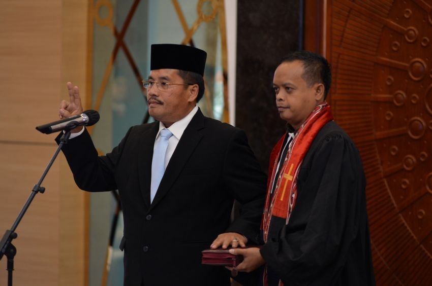 Bobby Nasution Lantik Togap Simangunsong Jadi Sekda Sumut