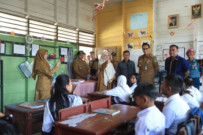 Atap Lapuk, Lantai Keropos, SD di Ujung Medan Jadi Prioritas Wali Kota Rico Waas