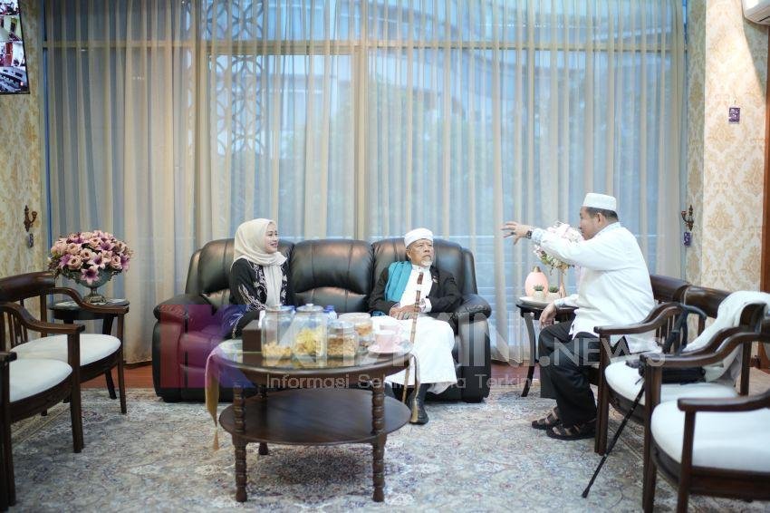 Tiga Ulama Karismatik Beri Wejangan Kepada Ketua DPRD Sumut