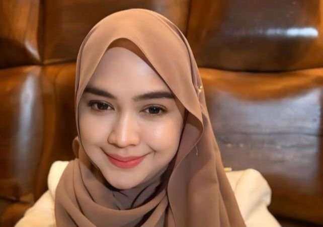 Bantah Operasi Plastik, Ria Ricis cuma Ikuti Nagita Slavina