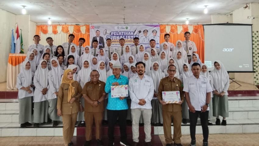 SMSI Kota Padangsidimpuan Gelar Goes to School Gelar Pelatihan Jurnalistik Pelajar