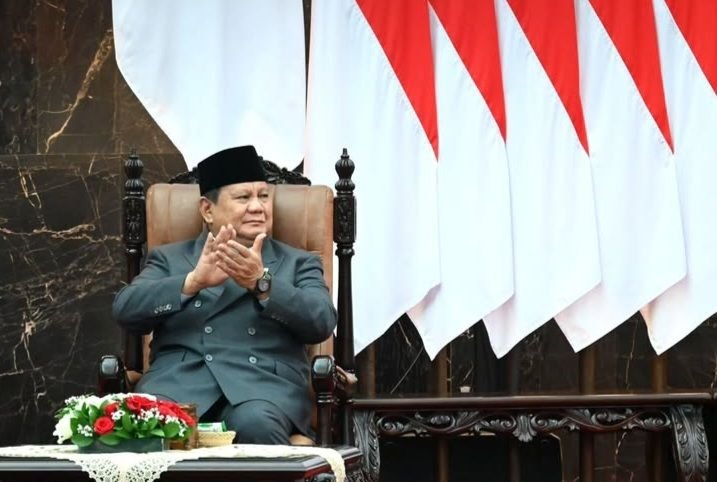 Pilih Jas Double Breasted, Prabowo Usung Simbol Maskulinitas
