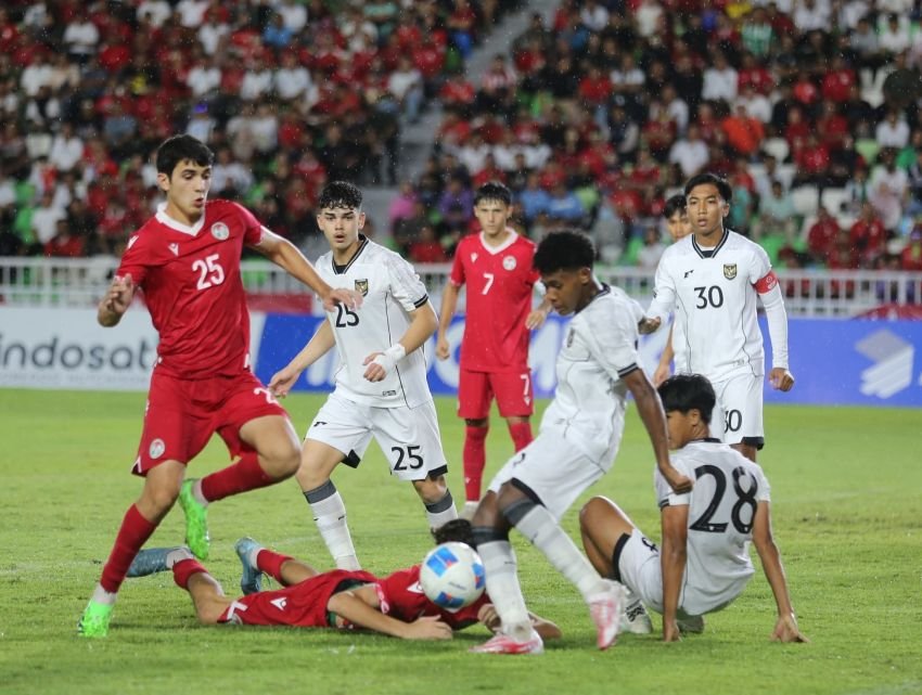 Indonesia U-17 Ditahan Imbang Tajikistan U-17, Nova Arianto Puji Kerja Keras Pemain: Laga Berikutnya Hadapi Uzbekistan