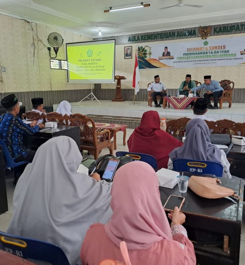 Ka Kemenag Deli Serdang Buka Pembinaan Da’i dan Da’iyah