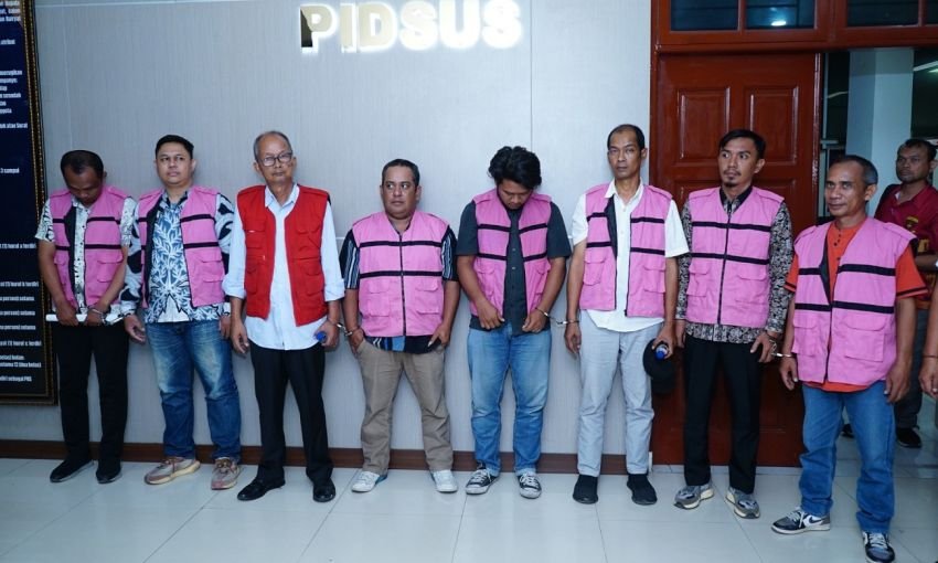 Delapan Tersangka Korupsi Pembangunan Kabupaten Batubara Ditahan Kejati Sumut