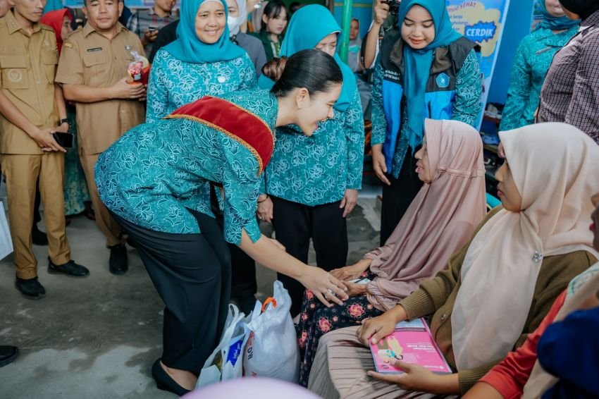Kejar Ketercapaian ZeroDose di Sumut, Ketua PKK Kunjungi Dua Posyandu di Langkat