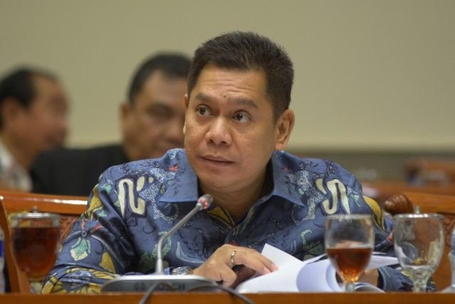 Imbas Tunjangan Kontroversial, Golkar Nonaktifkan Adies Kadir