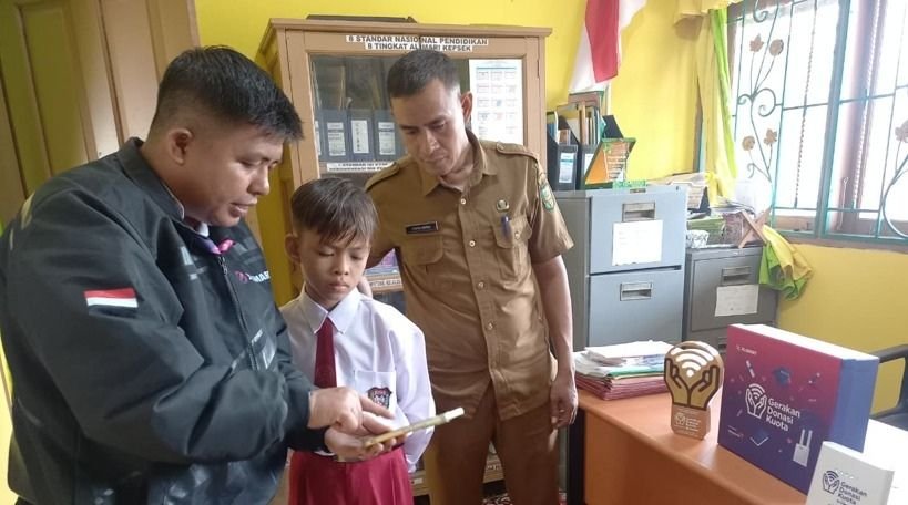 XLSMART Berikan Sekolah Akses Internet Gratis