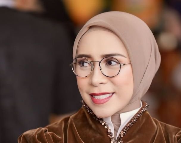 Melly Goeslaw Minta Diberi Kesempatan